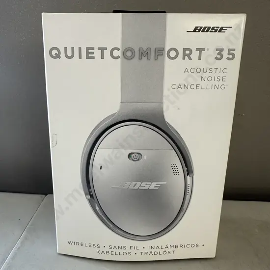 Bose Quiet Comfort 35 Wireless Headphones Silver