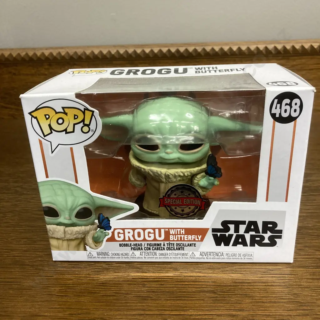 Funko Pop! Star Wars Grogu With Butterfly #468 Special Edition Image 1++
