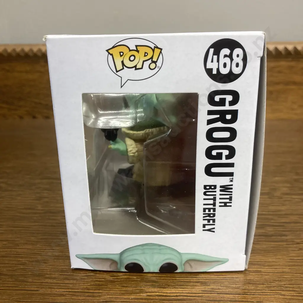 Funko Pop! Star Wars Grogu With Butterfly #468 Special Edition Image 1++