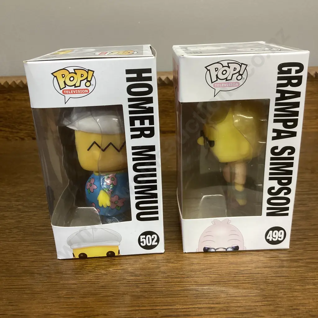 Funko Pop! The Simpsons Homer Muumuu #502 (Vaulted) & Grampa Simpson #499 (Vaulted), Television 2019 Image 1++