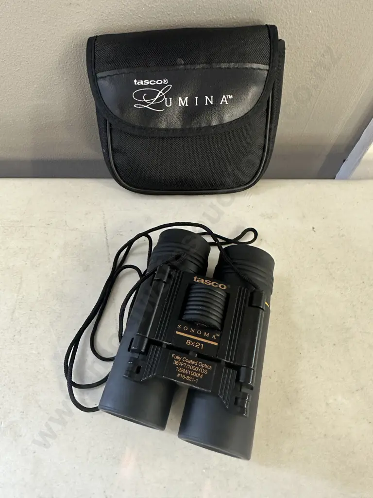 Tasco Sonoma 8x21 Binoculars In Case Image 1++
