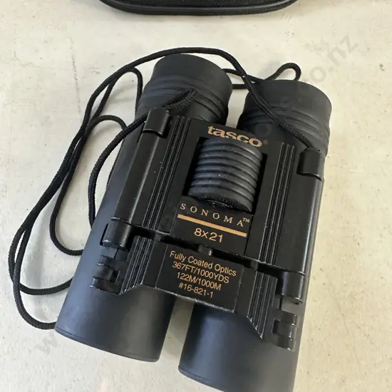 Tasco Sonoma 8x21 Binoculars In Case