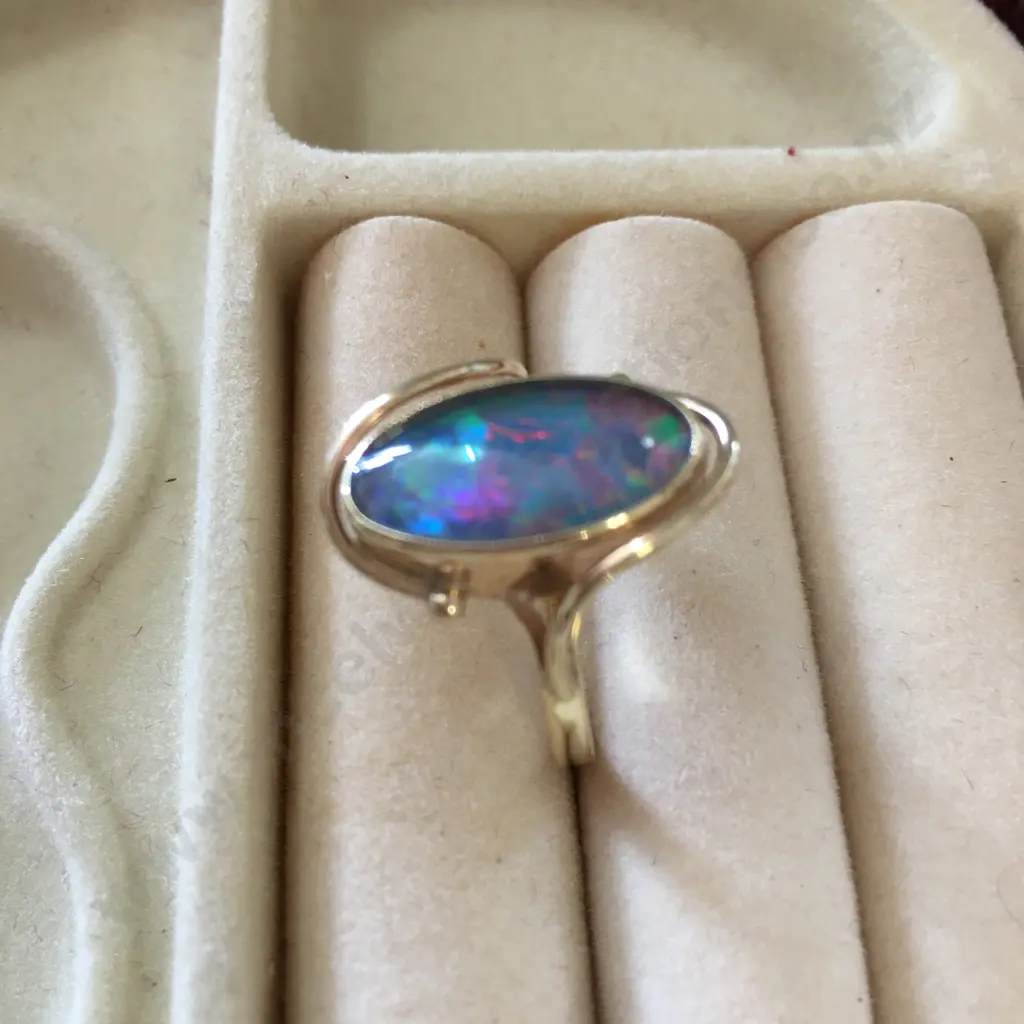 9ct Opal Ring Image 1++