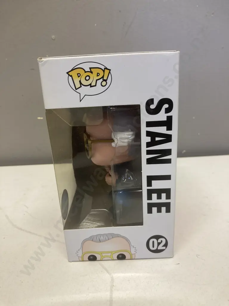Funko Pop! Stan Lee 02 San Diego Comic-Con Red SUPERCON Shirt 2014 Convention Exclusive Image 1++