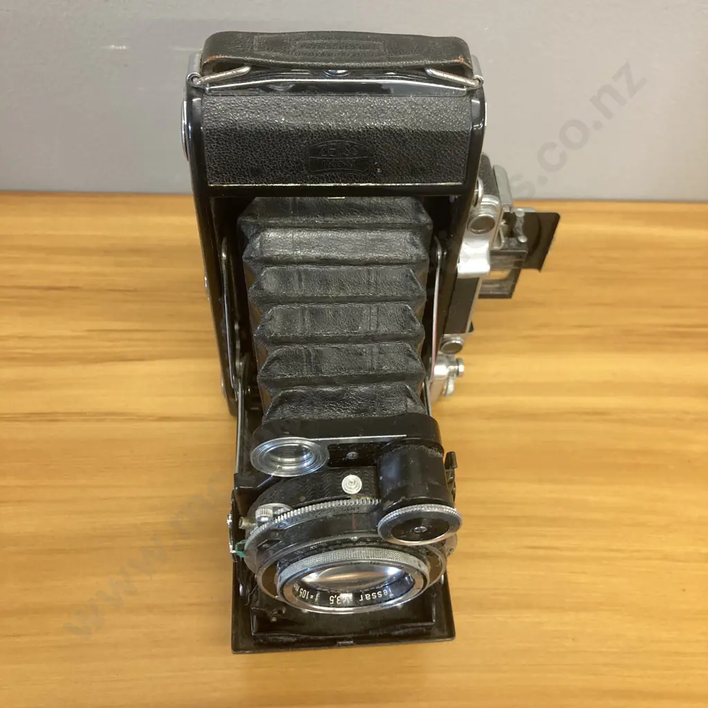 Zeiss Ikon Super Ikonta 531/2 Film Camera Tessar 105mm f3.5 From JAPAN Image 1++