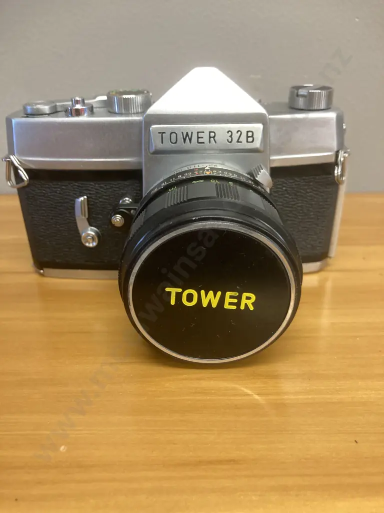 Tower 32B ( Sears -Mamiya Prismat NP) Rare Mamiya Sekor F.C. 58mm 1.7 Lens Exakta Mount & Clip-on Exposure Meter - Japan Image 1++