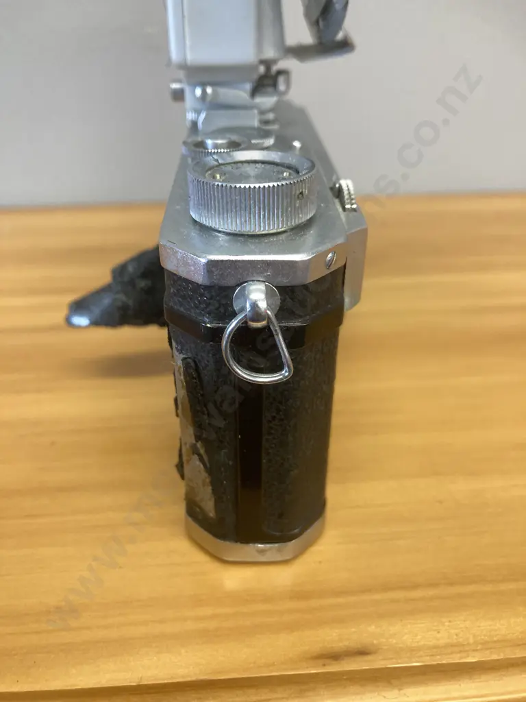 1950s Nikon S Camera Body #6099681 With Nikon Nippon Kogaku Flash Unit Image 1++