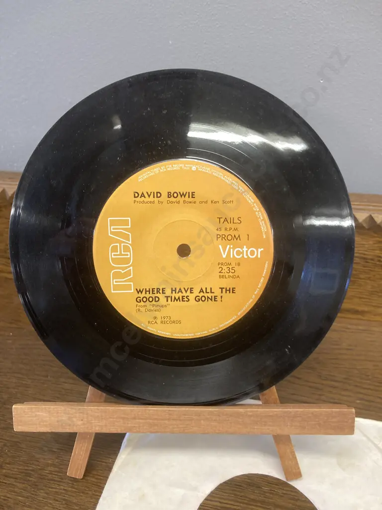 Super Rare David Bowie - Rosalyn 7” New Zealand Promo Vinyl 1973. Heads / Tails PROM 1 (Generic Sleeve) Image 1++