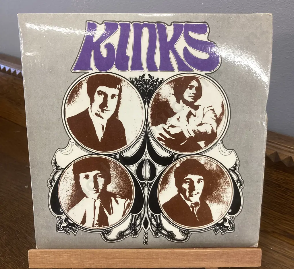 THE KINKS EP David Watts/Two Sisters/Lazy Old Sun 7" PYE NEP-24296 Super Rare 1968 New Zealand Release Image 1++