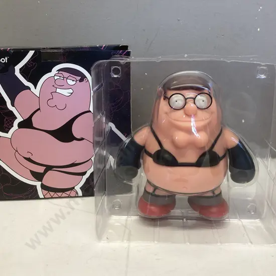 Kidrobot x Family Guy Intimate Peter Medium Figure Black - TKLCL004
