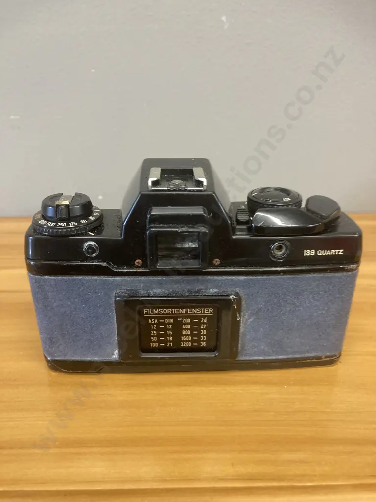 Contax 139 Quartz SLR Film Camera With 35-70mm Tokina SZ-X Lens, Japan. #035795 Image 1++