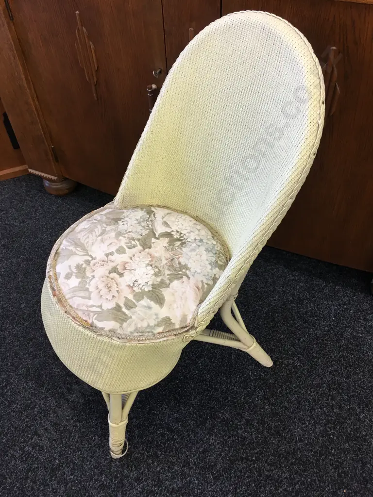 Antique Lime Colour Wicker Chair With Floral Upholstery (As Found) Image 1++