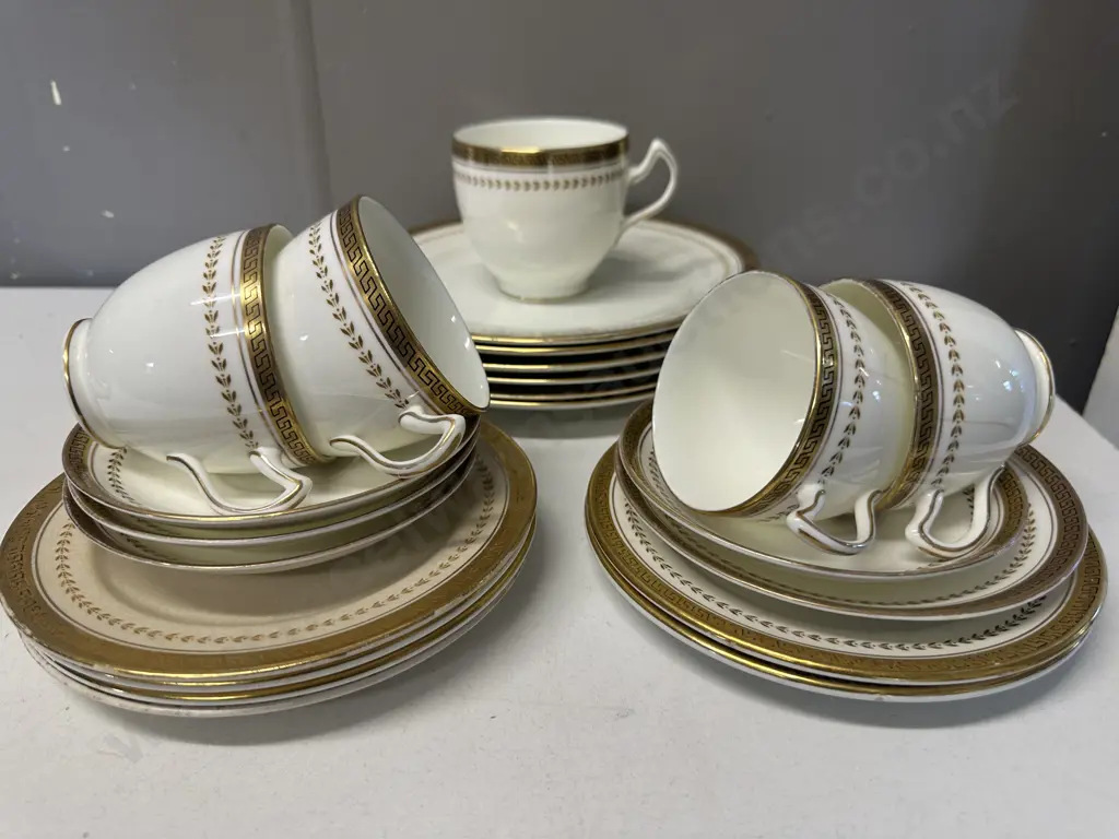 Allertons Old English Bone China Dinnerware  Image 1++