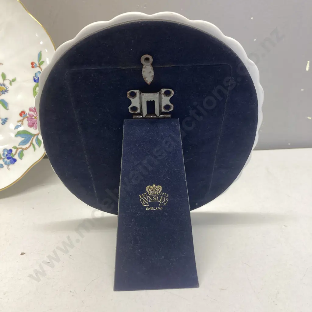 Aynsley Wild Tudor Bone China Photograph Frame. 23 x 18cm & Aynsley Pembroke Bone China Plate. Dia 26cm Image 1++