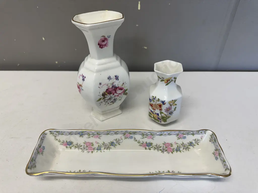China Items Including Aynsley & Coalport Vase With Dish Image 1++