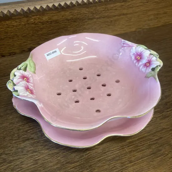 Royal Winton 'Petunia' Pink Salad Strainer Set