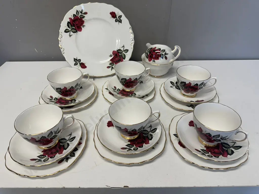 Colclough Floral Tea Ware Image 1++