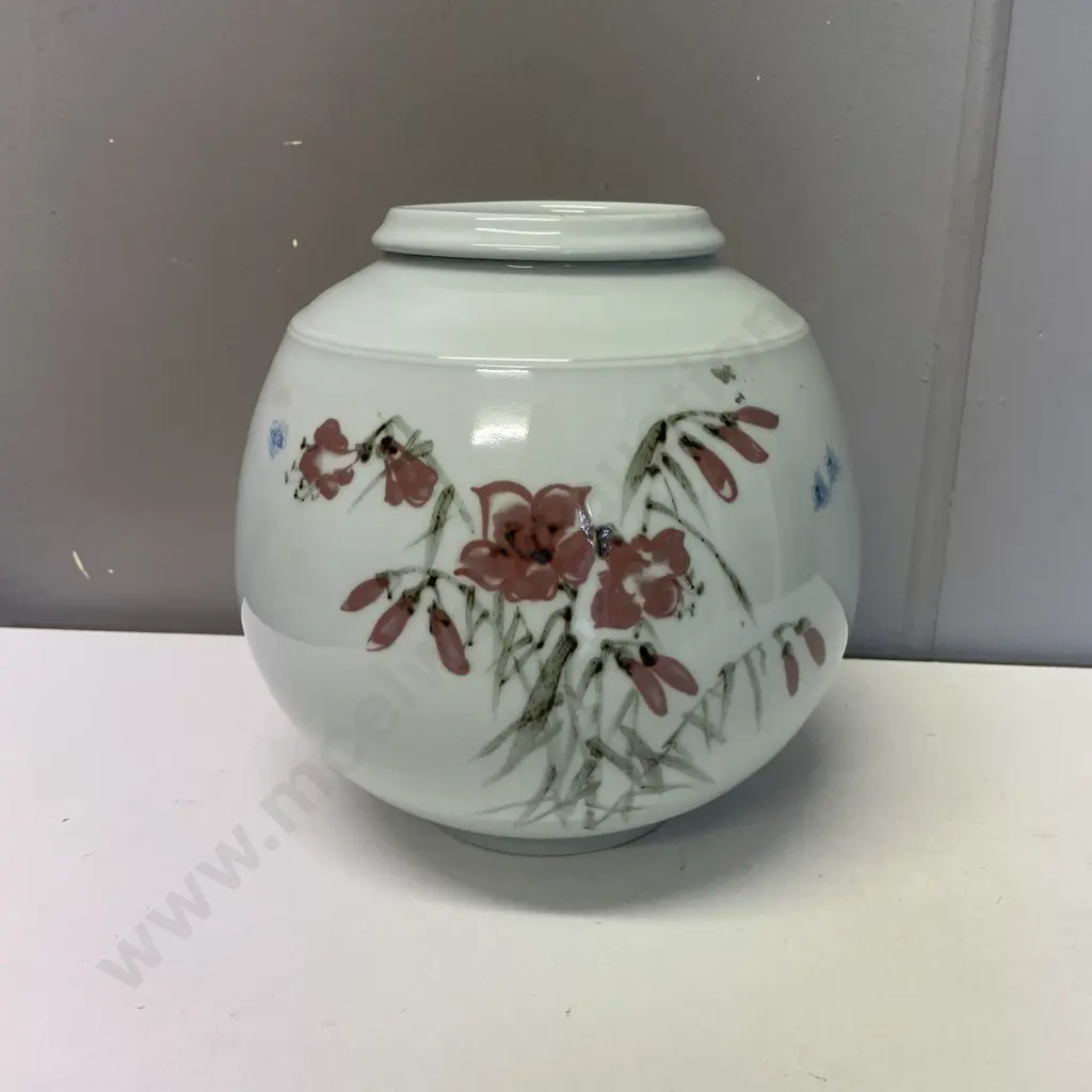 Signed Art Pottery Bulbous Vase Image 1++