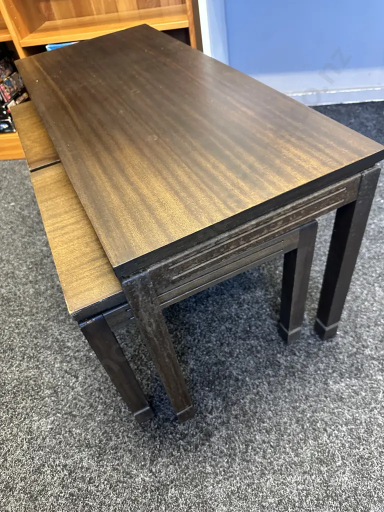 Vintage Mahogany Nest Of 3 Tables Image 1++