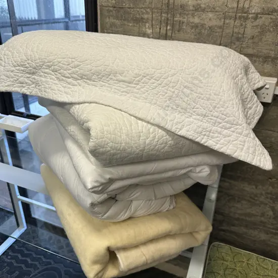 King Single Linen Including Coverlet, Pillow, Mattress Protector Etc