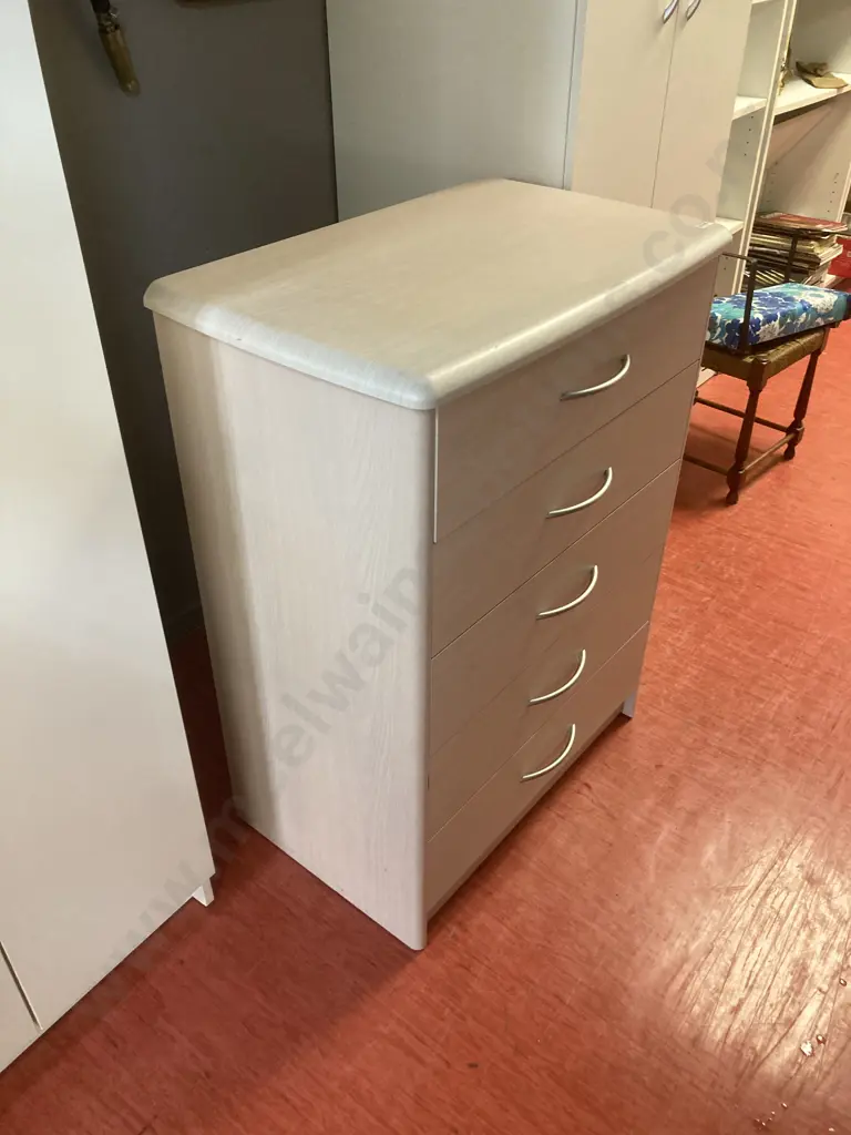 White Oak Effect 5 Drawer Chest Of Drawers, Curved Silver Handles. H91 W69 D42cm Image 1++