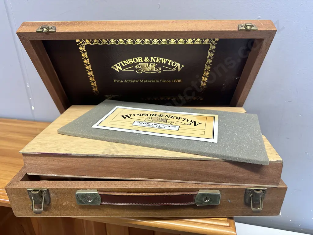 Windsor & Newton Art Carry Case Image 1++