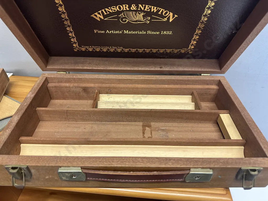 Windsor & Newton Art Carry Case Image 1++