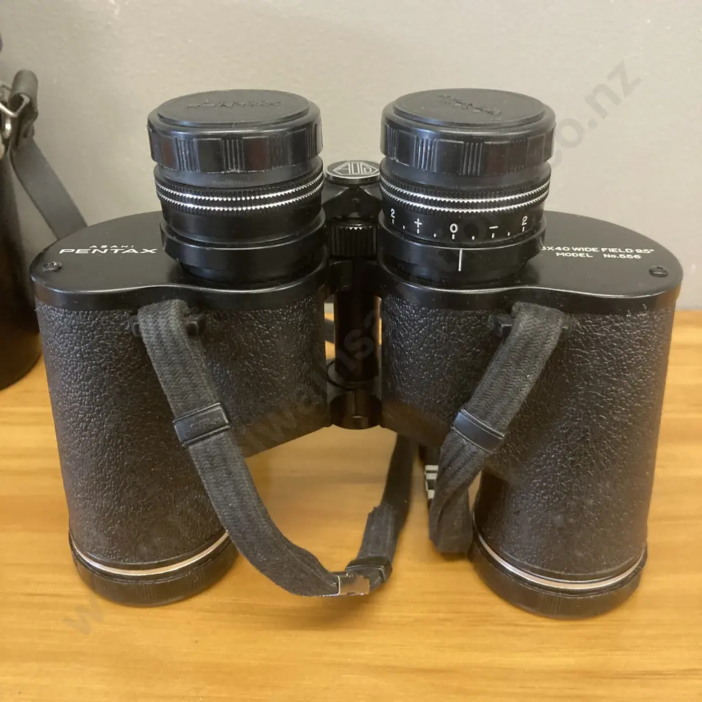 Vintage PENTAX Asahi Japan Made 8x40 Binoculars Wide Field 9.5 Model 556 With Strap & Case Image 1++