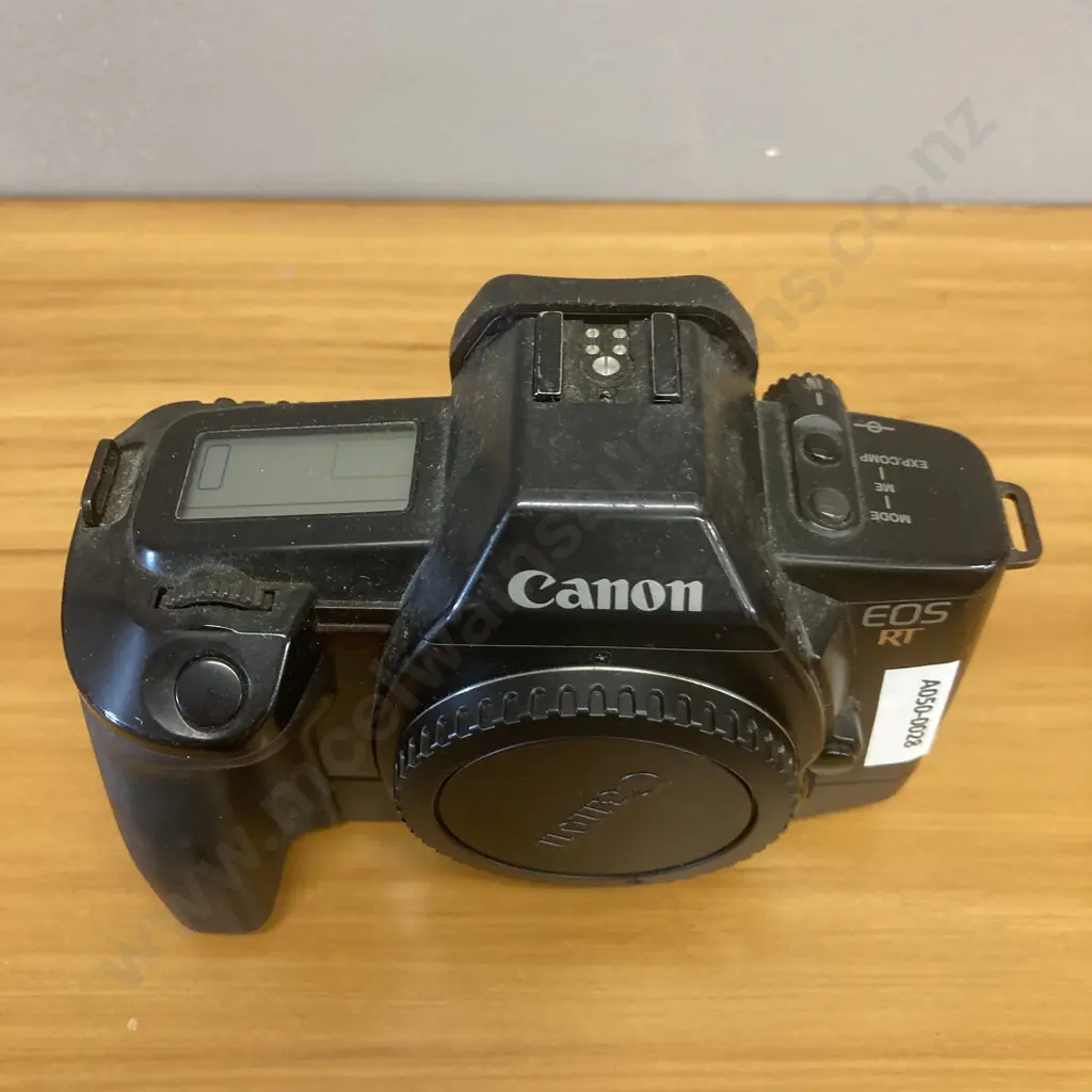 Canon EOS RT 35mm Autofocus Film Camera with Reflex Mirror Image 1++