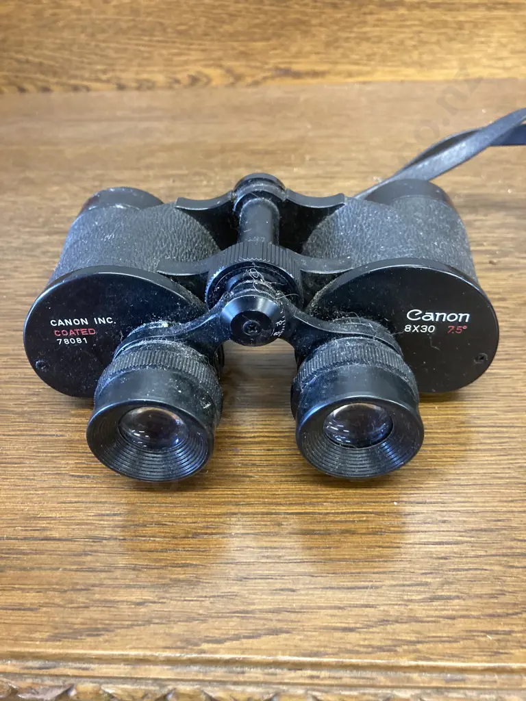 Vintage Canon 8x30 7.5 Coated Optics Field Binoculars With Neck Strap Image 1++