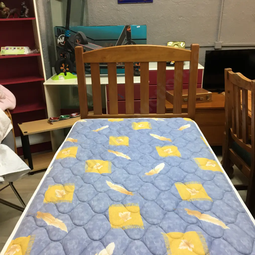 Bed Rumours Single Mattress & Base With Wooden Slat Headboard Image 1++