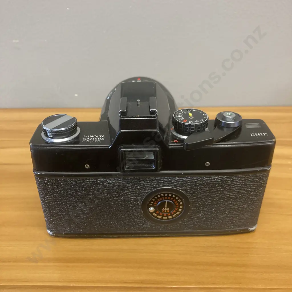 Minolta SRT101 Film Camera With Soligor 2.8/135mm Japan Auto Lens Image 1++