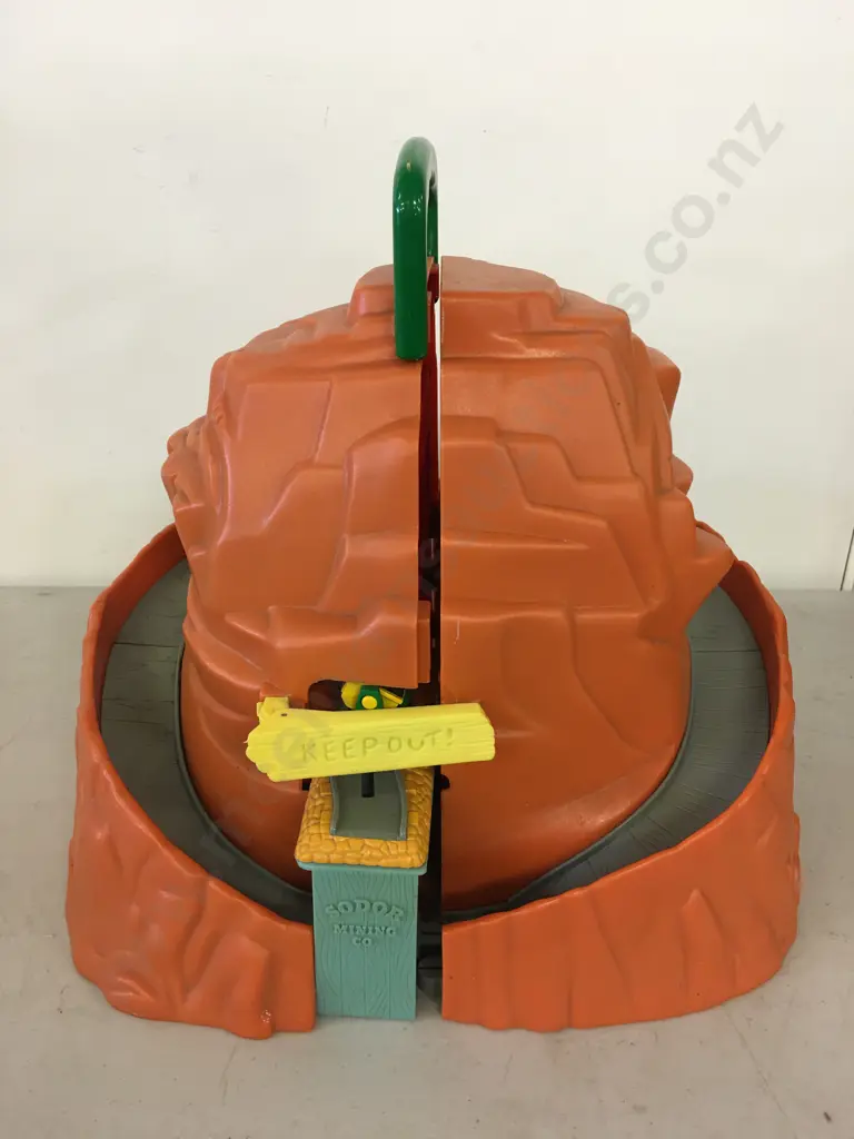 Vintage Thomas The Train Playset Take Along Sodor Mining Co (2002), Trains & Duncan Book Image 1++