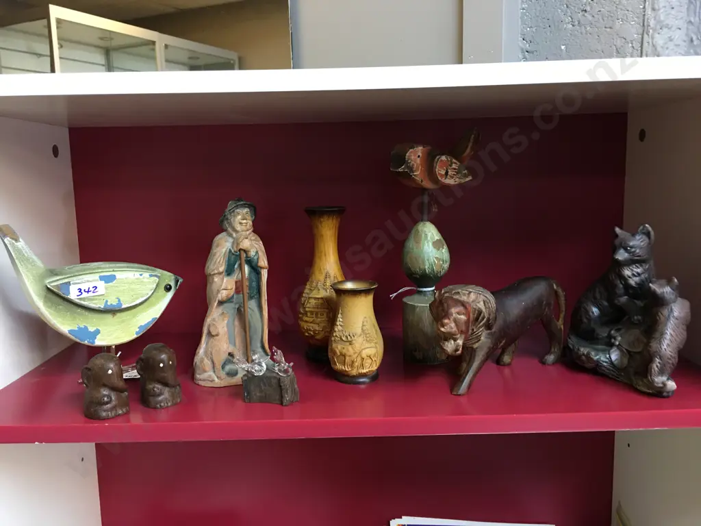 Selection of Wooden Figurines & Vases Image 1++