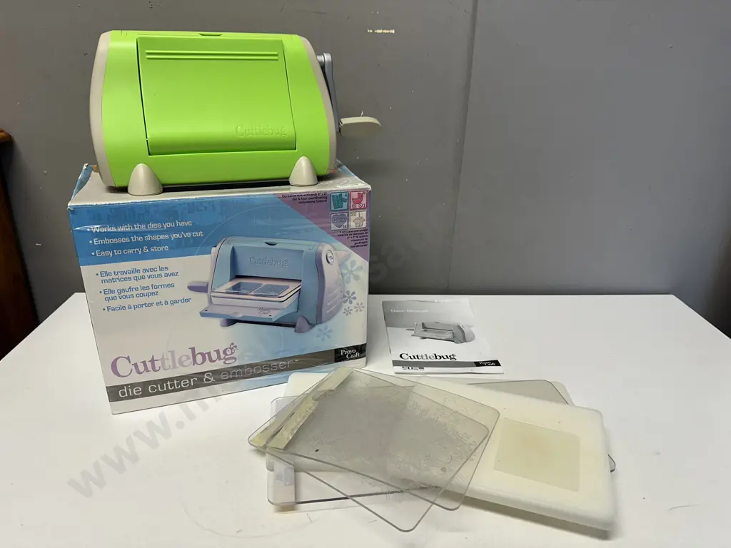 Cuttlebug Die Cutter & Embosser Image 1++