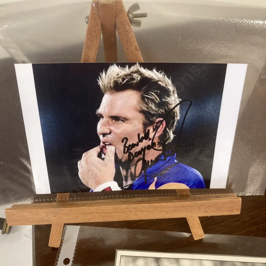 Cricketers Autographs & Signed Photos Image 1++