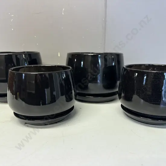 Black Round Planter Pots With Saucers