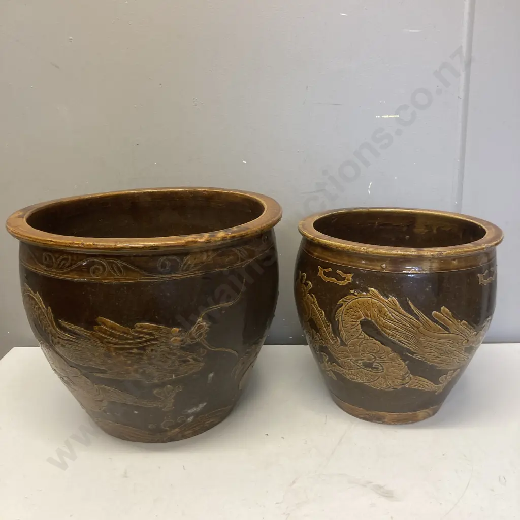 Pair of Dragon Pots - 29 x 35cm & 26 x 28cm Image 1++