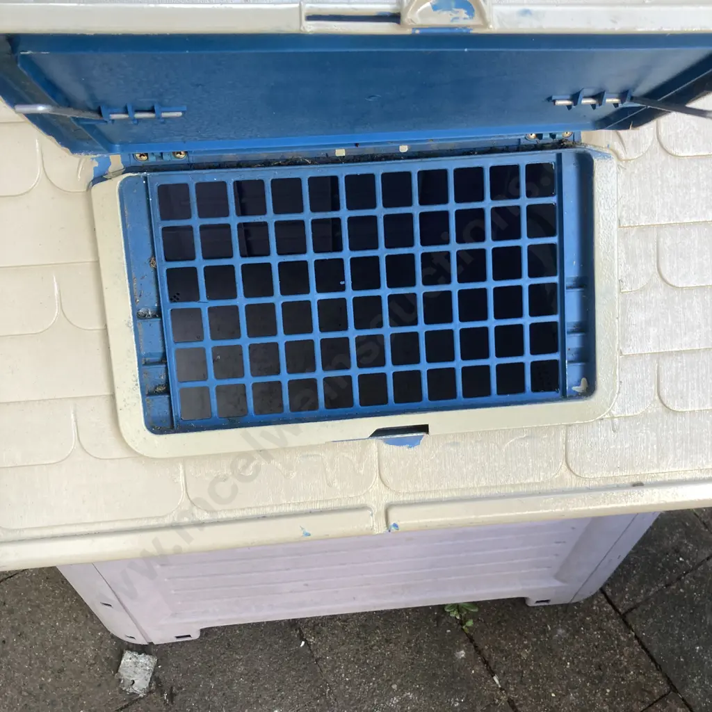 Dog Kennel. (House H63 W54 D69cm) Image 1++