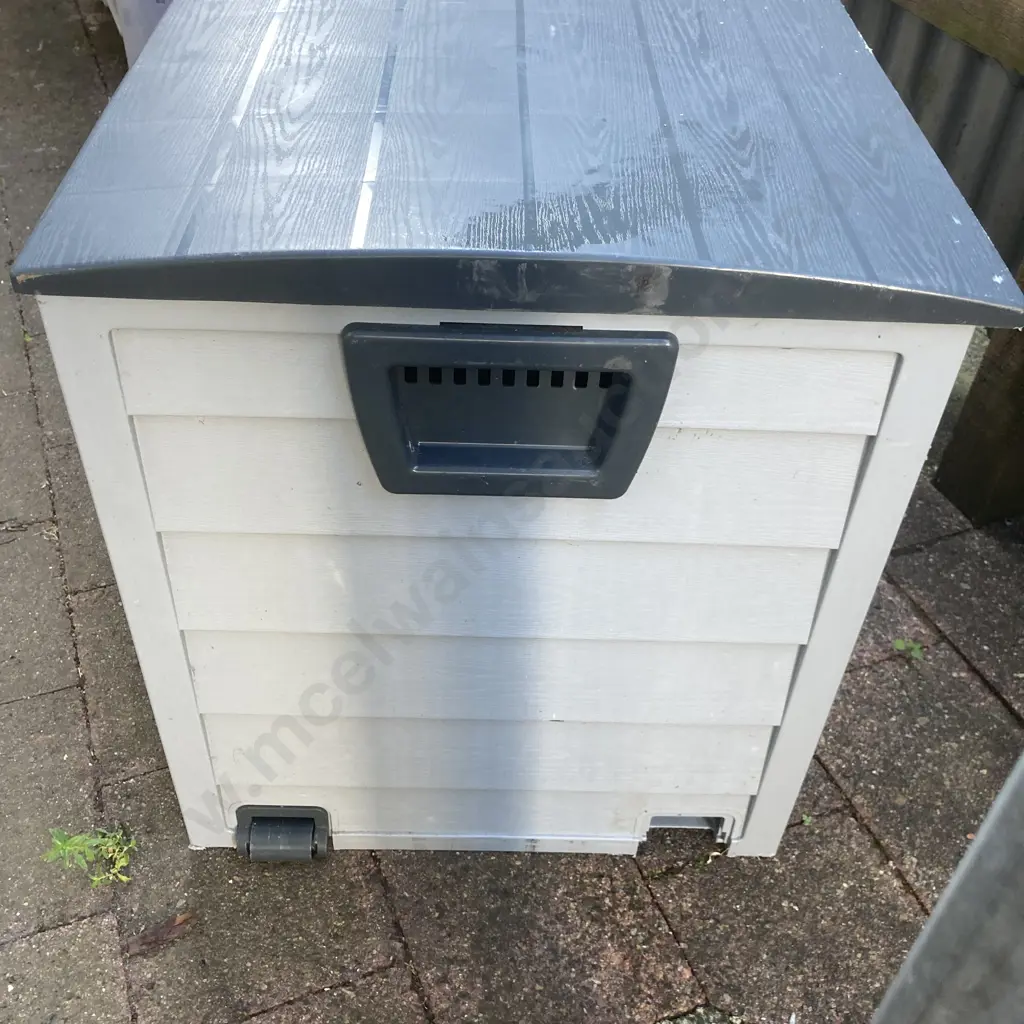 Garden Storage Box With Padlock & Key. H54 W112 D49cm Image 1++