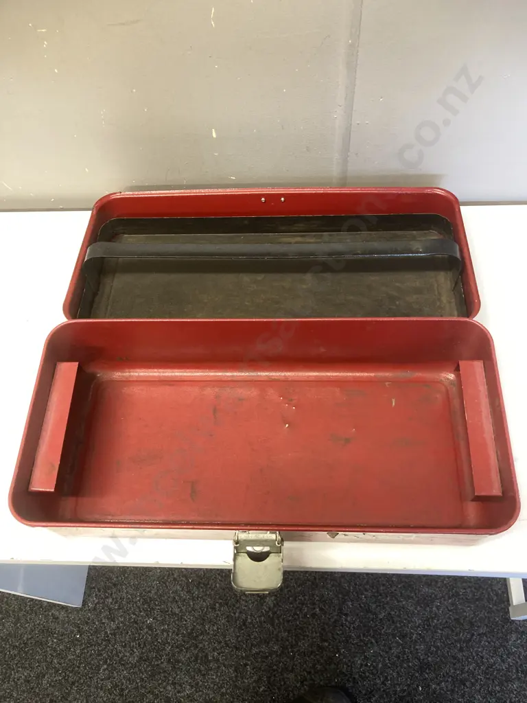 SAFA Red Pressbox Toolbox With Lift Out Tray. H17 W49 D23cm Image 1++