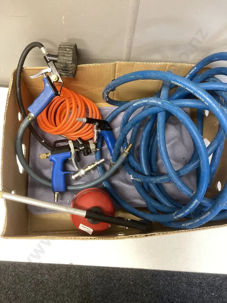 Air Hoses & Air Tools Image 1++