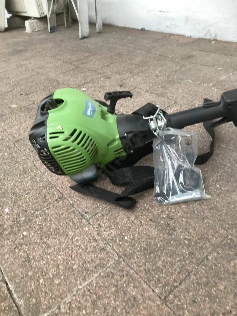 Kiwi Garden 26cc Petrol Line Trimmer Image 1++