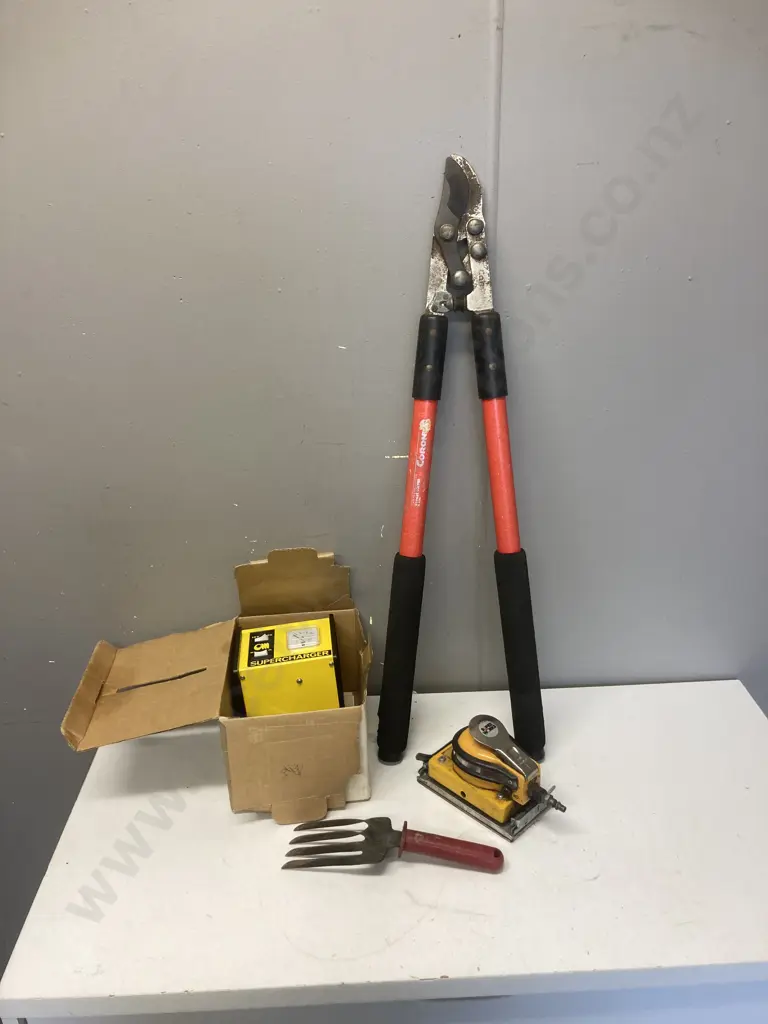 Loppers, Battery Charger, Garden Fork, Air Sander Image 1++