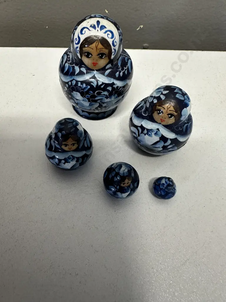 Selection Of Ornaments & Figurines Image 1++