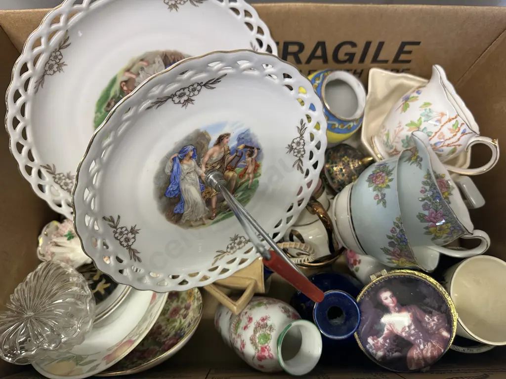Assorted China Items Including Cake Plate,Trinket Dishes Etc Image 1++