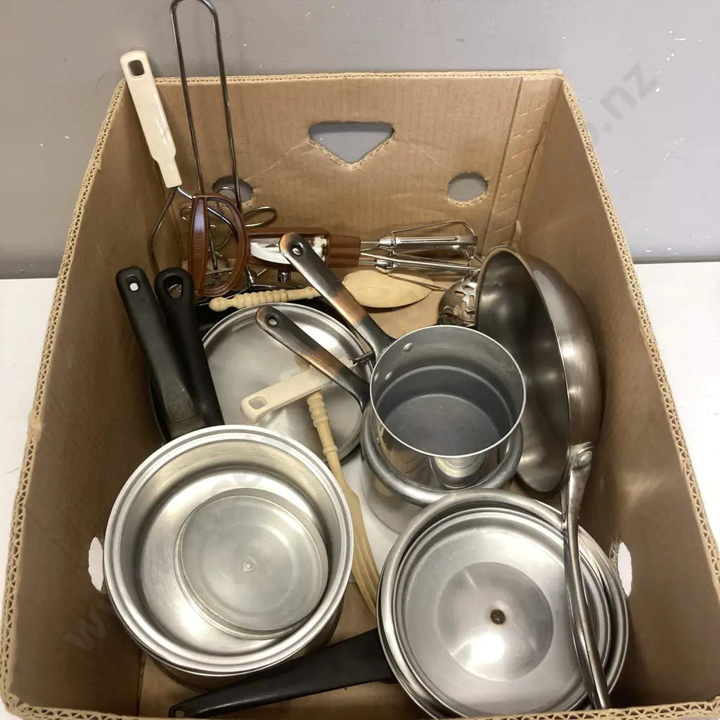 Box Lot Bake Ware & Utensils Including ScanPan Impact Frying Pan Image 1++
