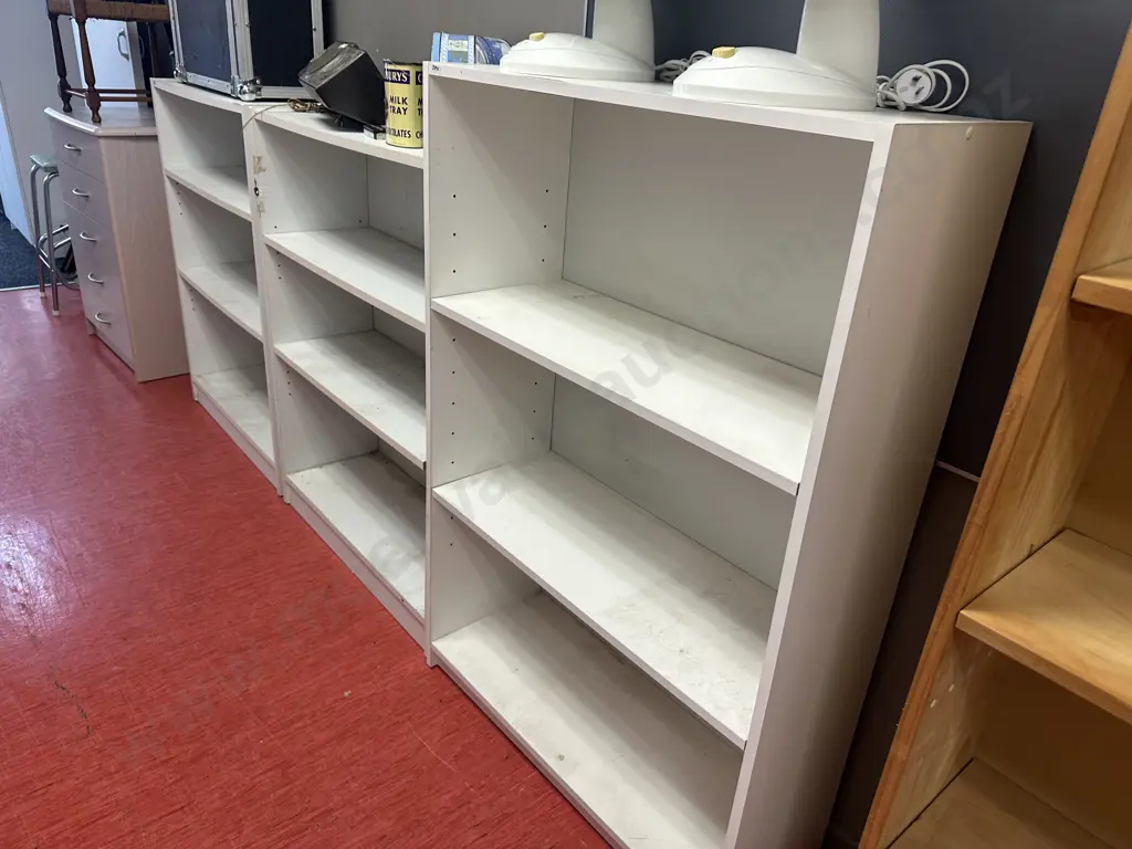 White Shelf Units x 3 With Adjustable Shelves. H107 W80 D29cm, H121 W80 D30cm, H107 W80 D29cm Image 1++