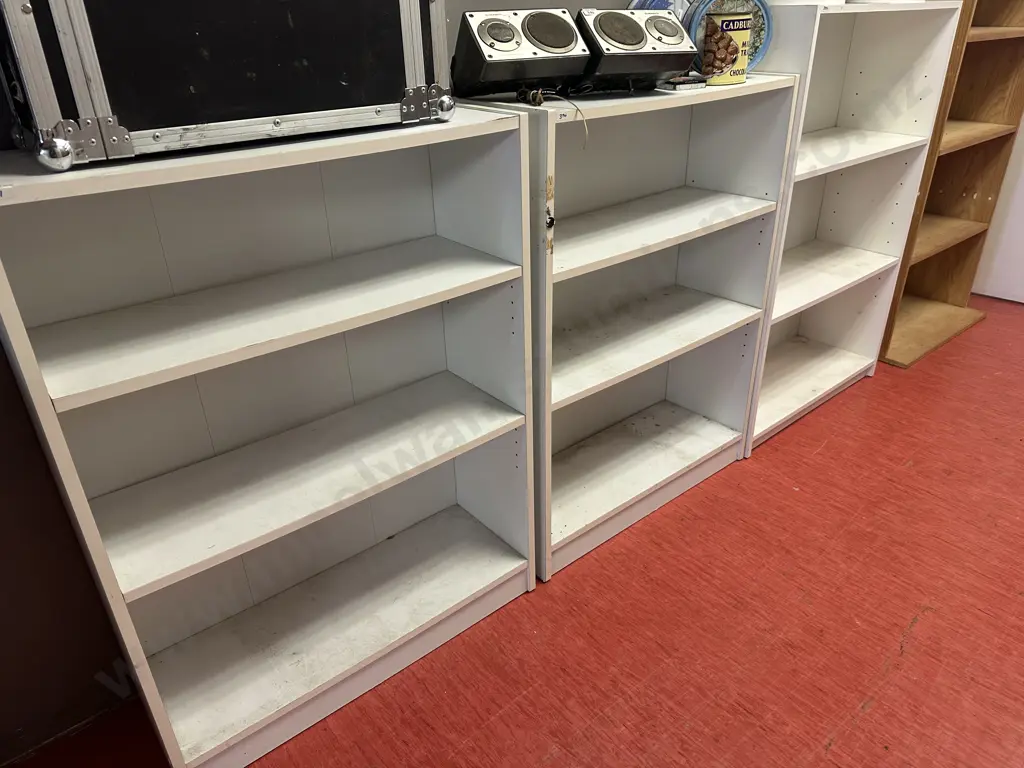 White Shelf Units x 3 With Adjustable Shelves. H107 W80 D29cm, H121 W80 D30cm, H107 W80 D29cm Image 1++