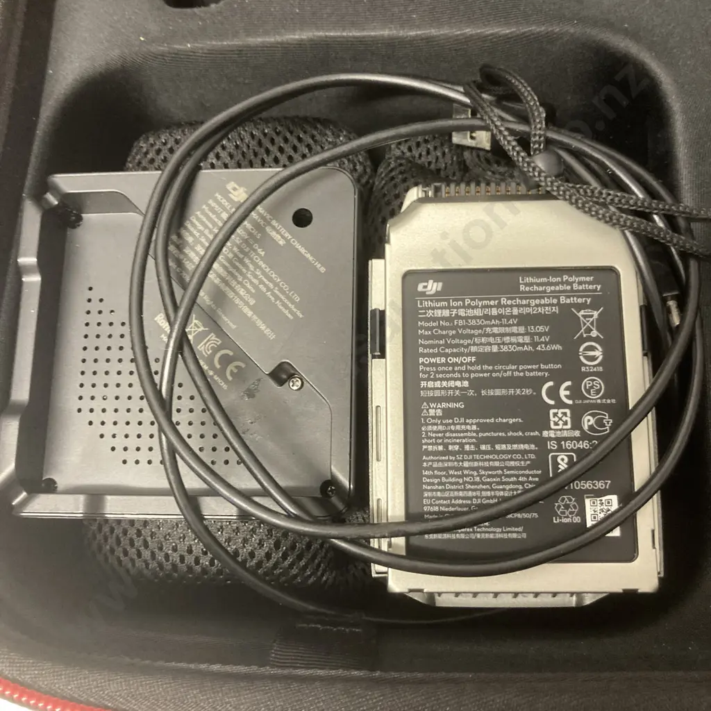 DJI Mavic Pro Platinum Drone In Case Image 1++